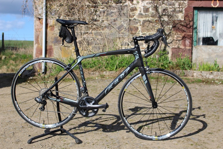 felt z3 carbon road bike