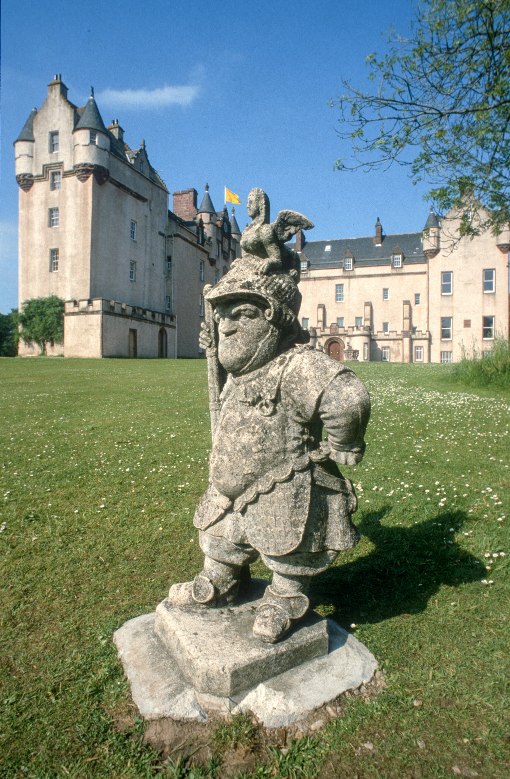 Status of Sir Jeffery Hudson, Fyvie Castle, Aberdeenshire
